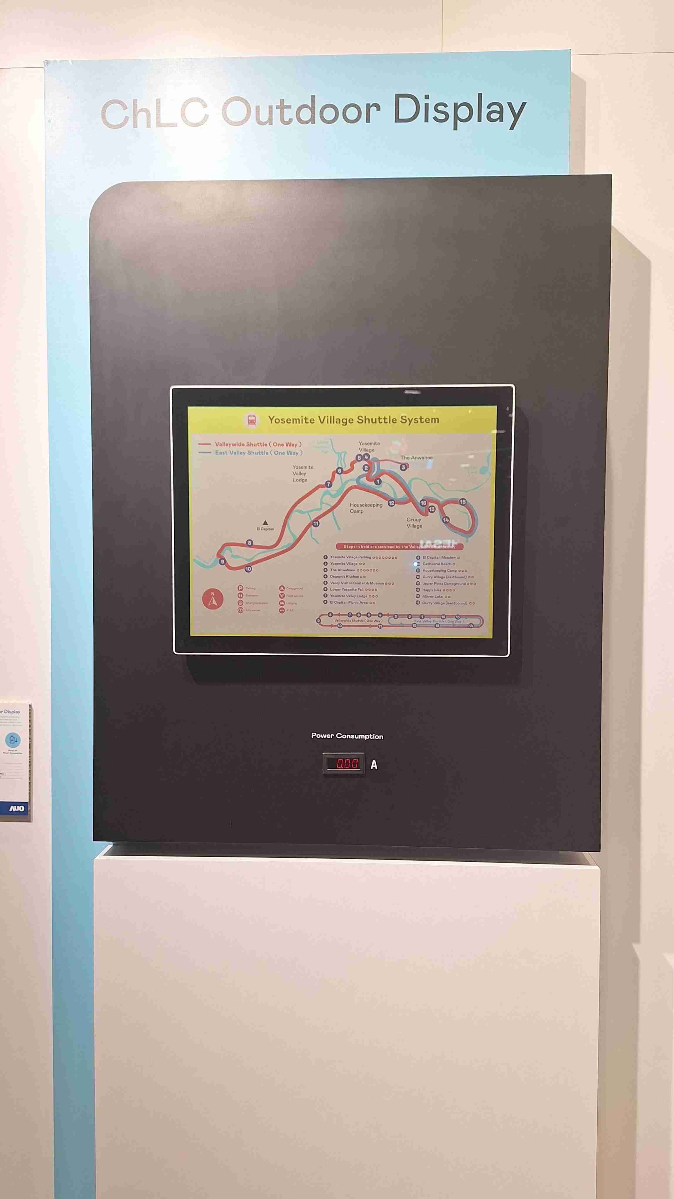 银河集团的「胆固醇液晶超低耗能户外全彩显示器」不只环保省电，，，，且符合户外严苛使用环境，，，拥有在摄氏-30度至85度下的宽温使用优势，，，并且强光愈强愈能呈现绝佳的色彩饱和度及显示效果，，，，易于安装的特性将成为户外电子看板的新首选。。