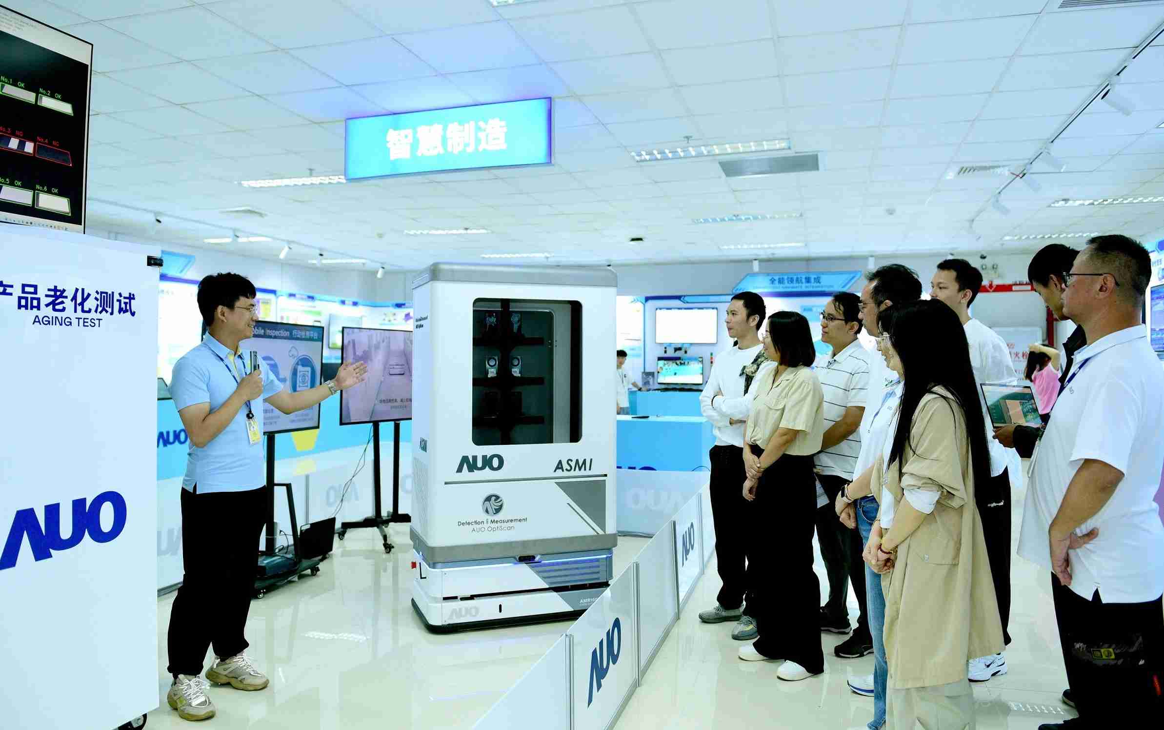 银河集团厦门将5G+ABC技术串联生产管理全流程，，，，打通研发、、、、采购、、、、生管、、、、制程、、、设备、、、质量等产品全生命周期制造流程，，，，完成数字化设计、、、、智慧供应链、、、、智能座舱、、全流程设备管理、、数据驱动优化、、智慧在线检测、、、智慧品管等自适应生产模式升级